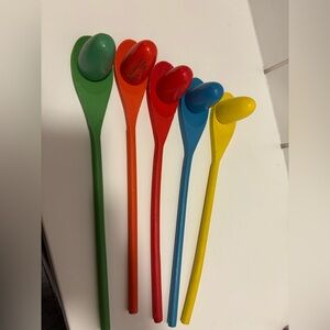 Colorful Egg Spoon Race Game